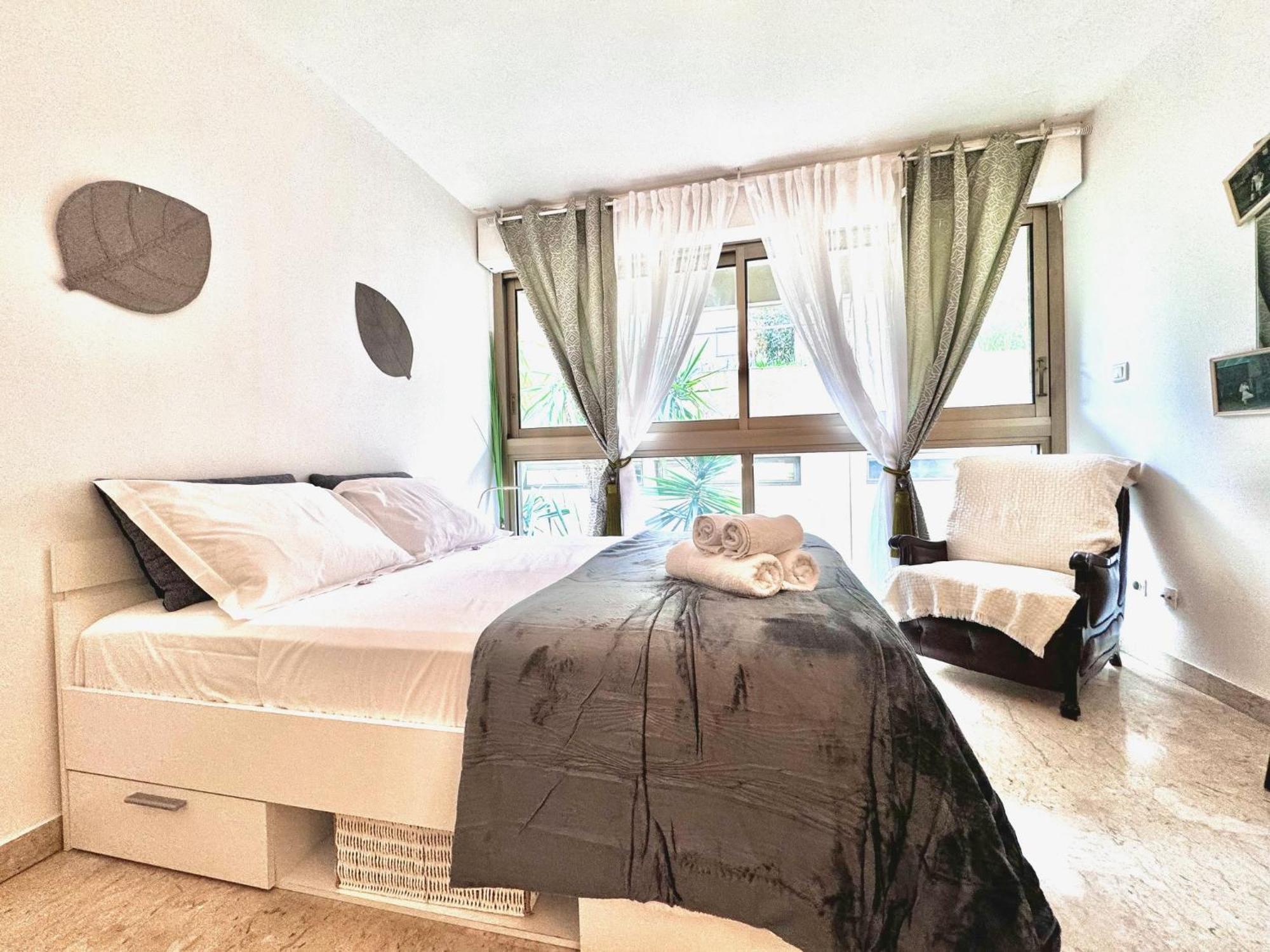 A G Cocon Massenet - Grimaldi - Promenade Des Angl * Nizza